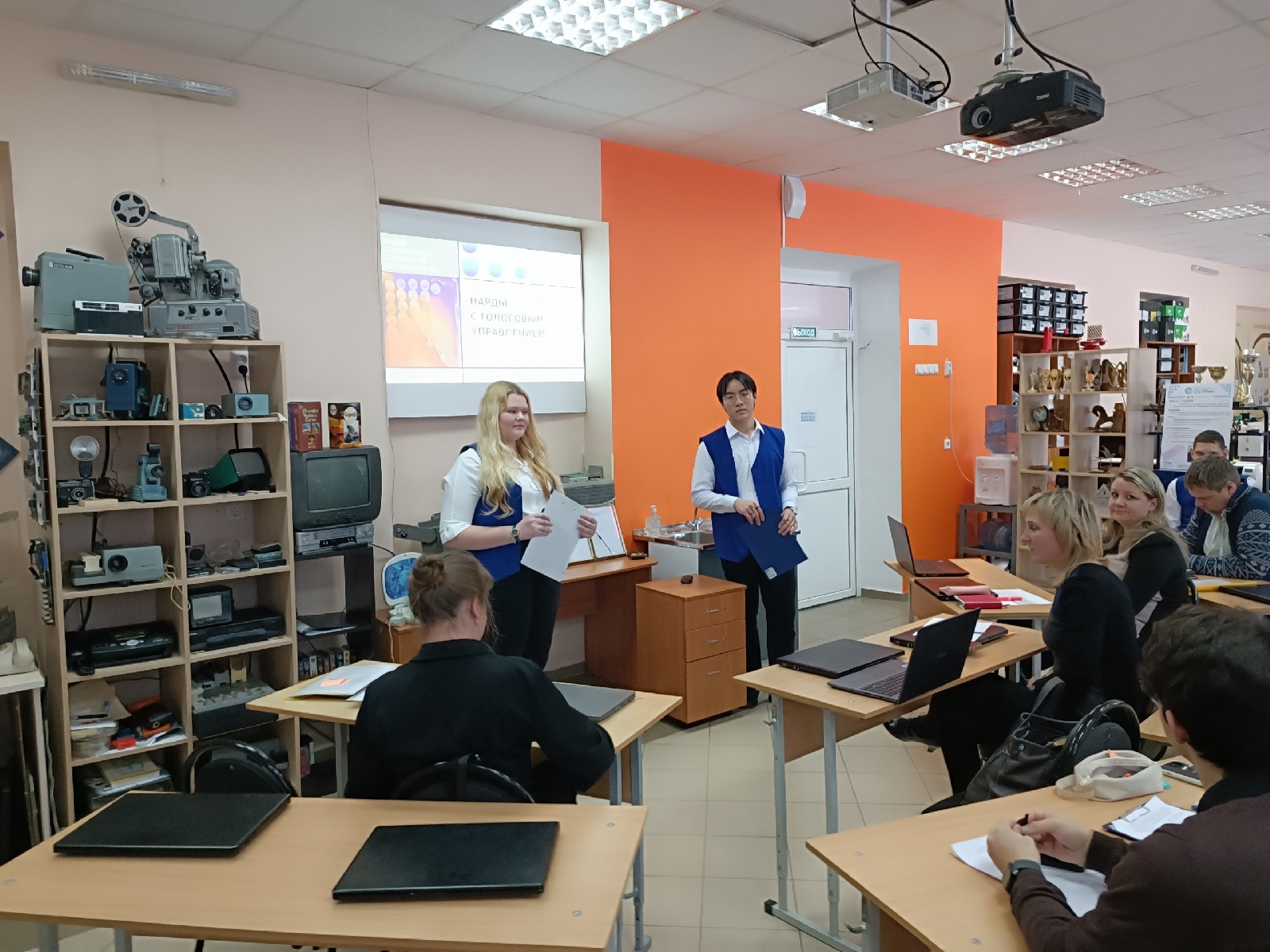 Преподаватели кафедры ИМОИМ приняли участие в проведении ежегодного регионального конкурса школьников «Высший пилотаж»